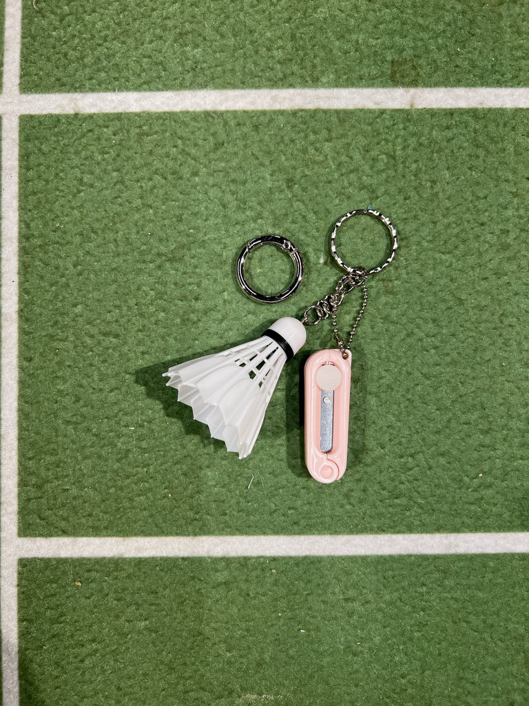 Yumo Creative - Shuttlecock keychain with mini string cutter - Yumo Pro Shop - Racquet Sports Online Store