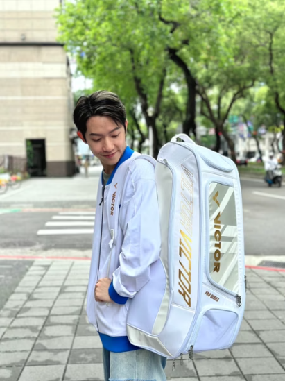 Victor Racket Bag X12 Navy | Sac de badminton → Achetez Victor Racket Bag X12 Navy | Sac de badminton → Achetez