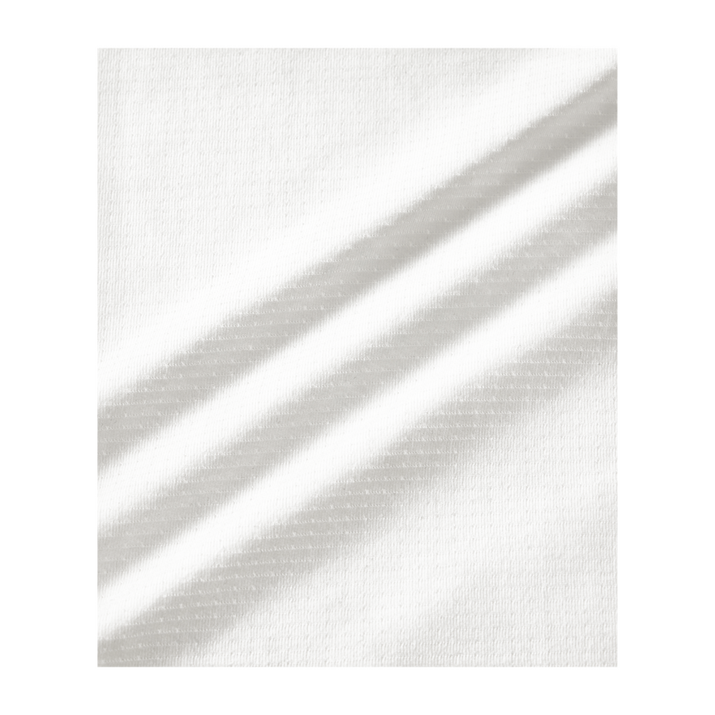 Yonex_16823_Viktor_Axelsen_White_Sleeveless_3_YumoProShop